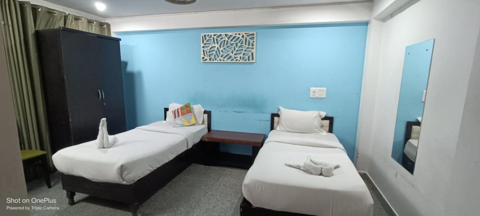 Nuab House - Near Fortis, Max, Medanta, Paras Hospitals And Huda Metro 구르가온 외부 사진